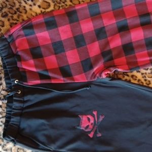 NWT DOLLSKILL XXL CURRENT MOOD JOGGERS SPLIT BLACK/RED PLAID CAT EMBLEM POCKETS